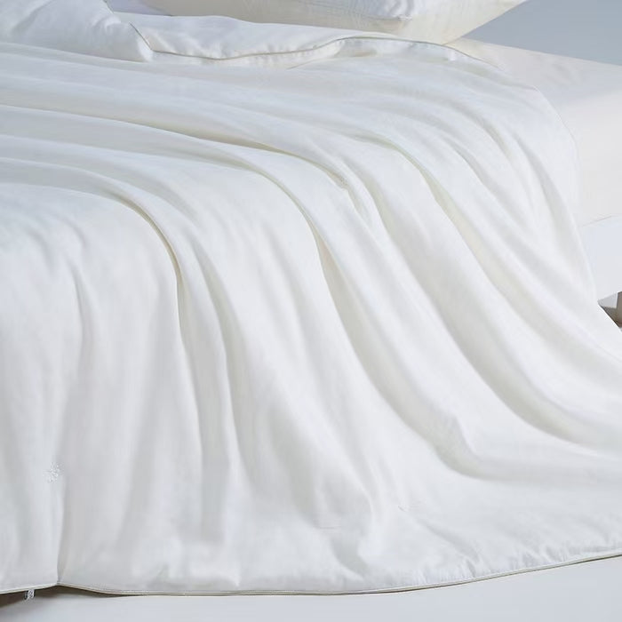 Cooling summer cool-down quilt made of pure hand-spun silk for summer nights